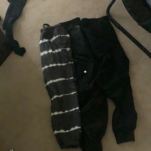 Beautiful sweatpants and cargo pants - Picture 1 of 1